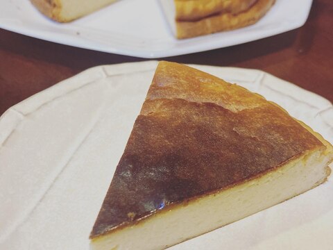 シンプル　ベークドチーズケーキ